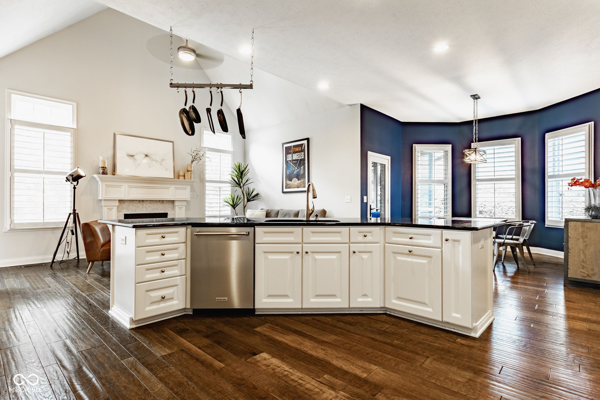 13788 Smokey Ridge Drive Carmel, IN 46033 - Photo 10 of 39