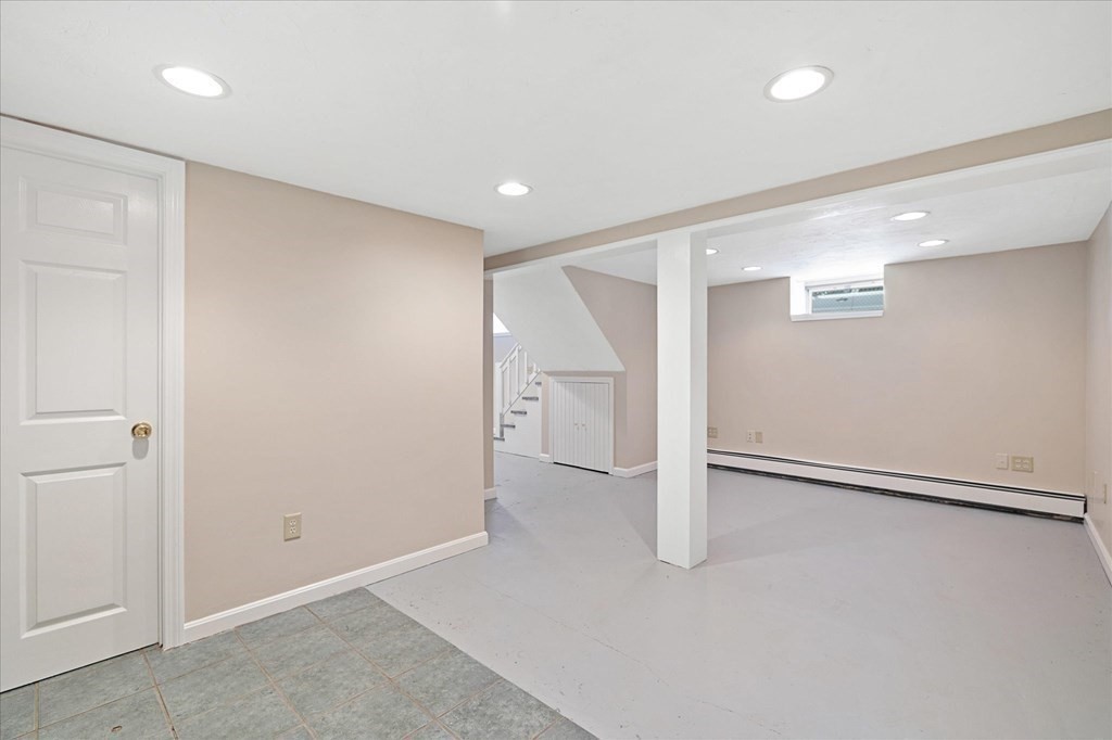 56 Idalla Road Worcester, MA 01606 - Photo 28 of 38 Gallery Image 28
