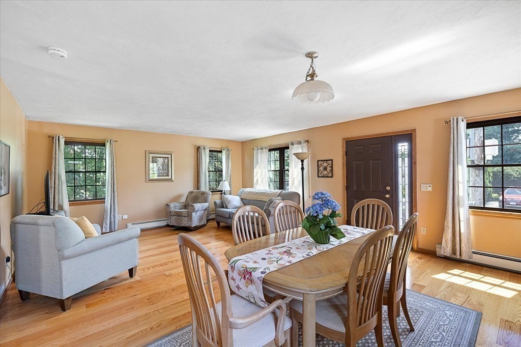 56 Idalla Road Worcester, MA 01606 - Photo 3 of 38 Gallery Image 3