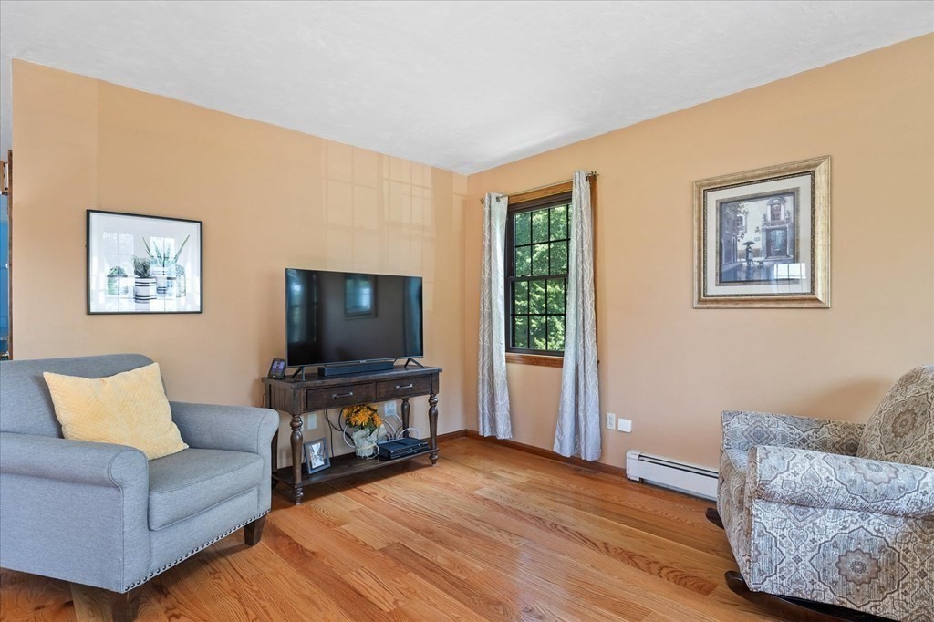 56 Idalla Road Worcester, MA 01606 - Photo 4 of 38 Gallery Image 4