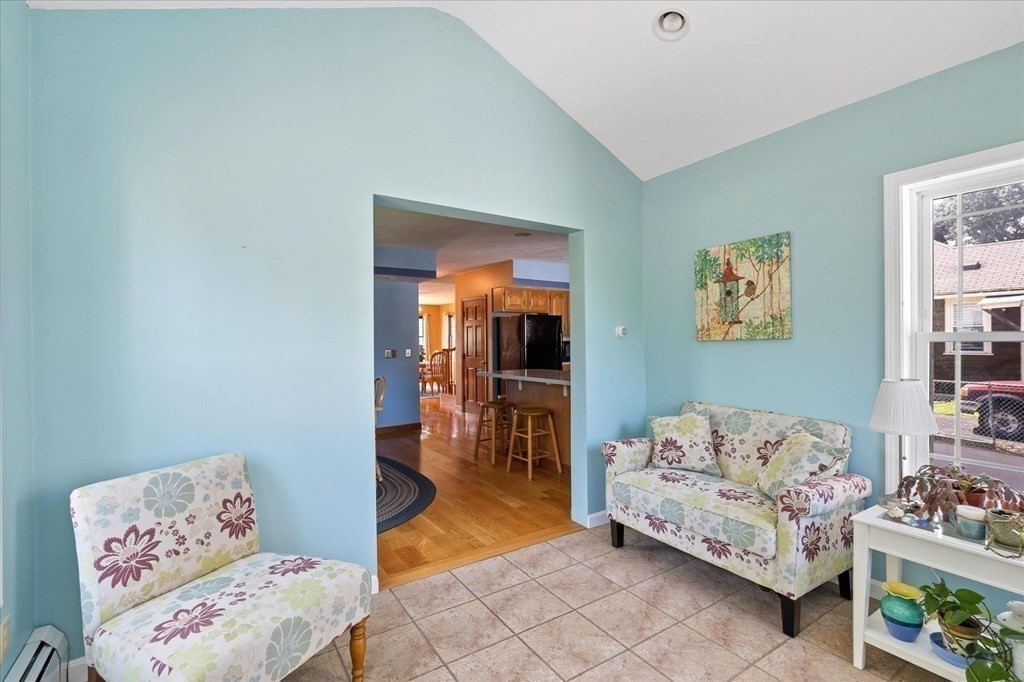 56 Idalla Road Worcester, MA 01606 - Photo 5 of 38 Gallery Image 5