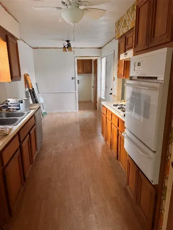$1,925 | 3400 Coachman Drive, Baytown, TX 77521