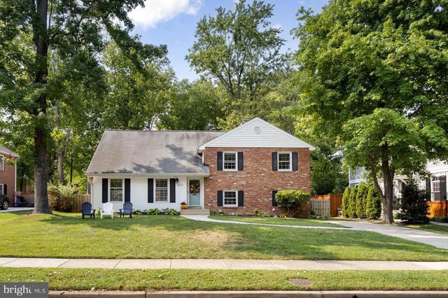 $796,000 | 8420 Stable Drive, Alexandria, VA 22308