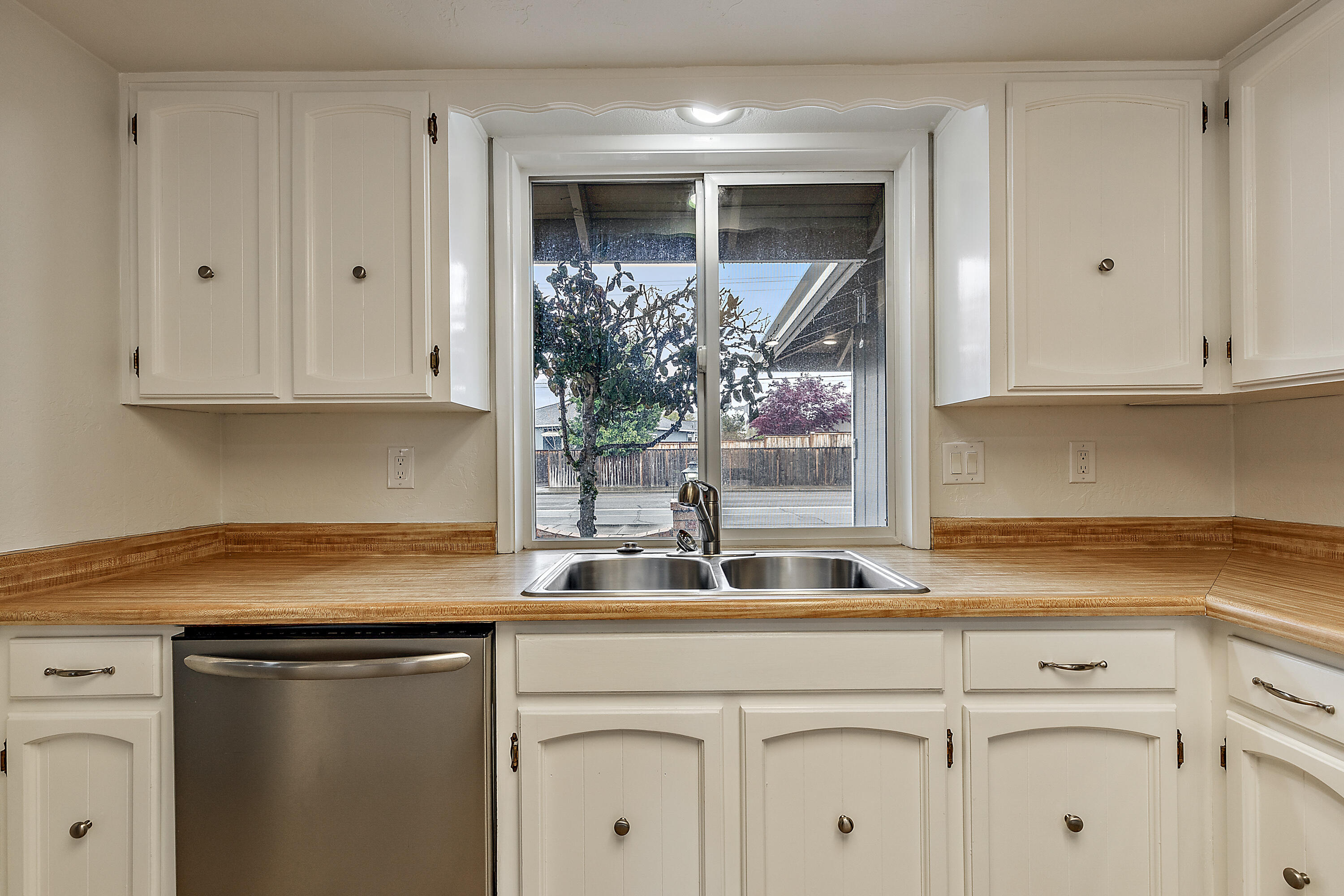 1589 Springbrook Road Medford, OR 97504 - Photo 26 of 46 SR(26)
