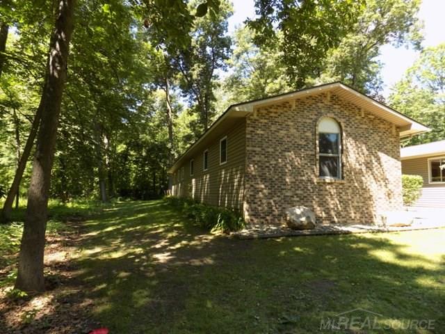 13254 Torrey Road Fenton, MI 48430 - Photo 2 of 37 31300984-1.JPG