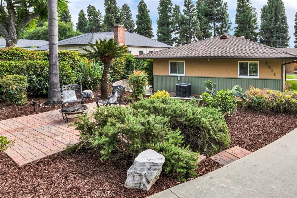5411 Cadbury Road Whittier, CA 90601 - Photo 5 of 50 Paver stone front slab is ideal for relaxing