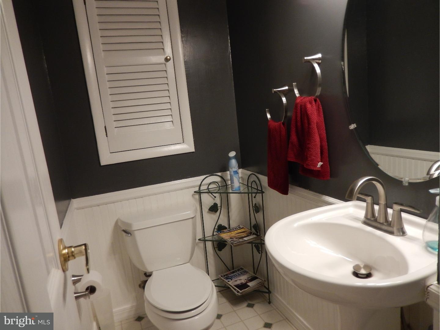 9911 Sandy Road Philadelphia, PA 19115 - Photo 11 of 19 Bathroom