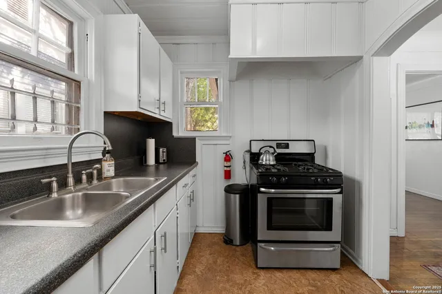 $415,000 | 118 Callaghan Avenue, San Antonio, TX 78210