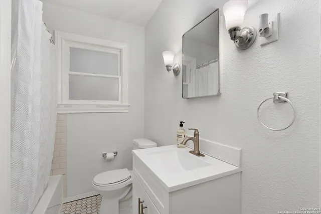 $415,000 | 118 Callaghan Avenue, San Antonio, TX 78210