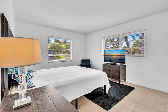 $2,550 | 313 Northwest 42nd Street, Boca Raton, FL 33431