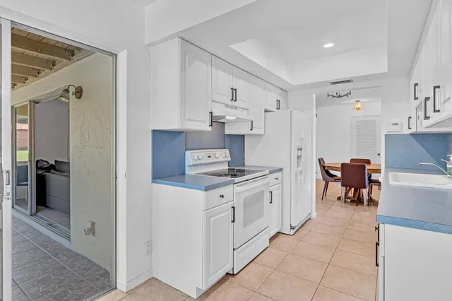 $2,550 | 313 Northwest 42nd Street, Boca Raton, FL 33431