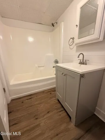 $1,145 | 1126 Broadway, Unit 1, Rensselaer, NY 12144