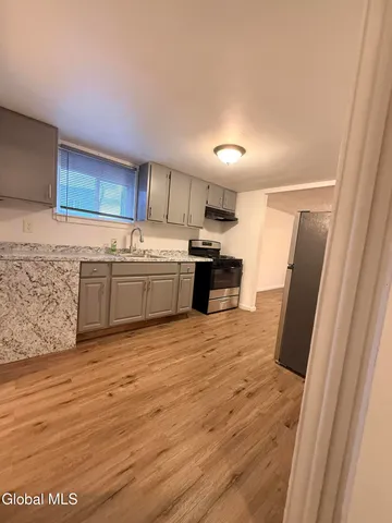 $1,145 | 1126 Broadway, Unit 1, Rensselaer, NY 12144