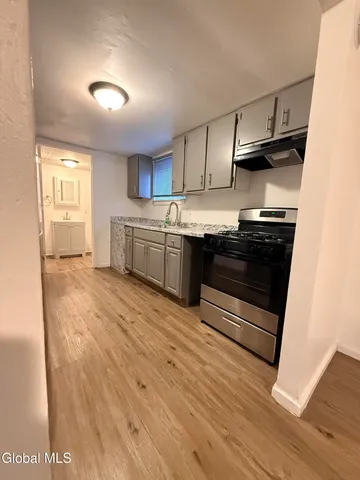 $1,145 | 1126 Broadway, Unit 1, Rensselaer, NY 12144