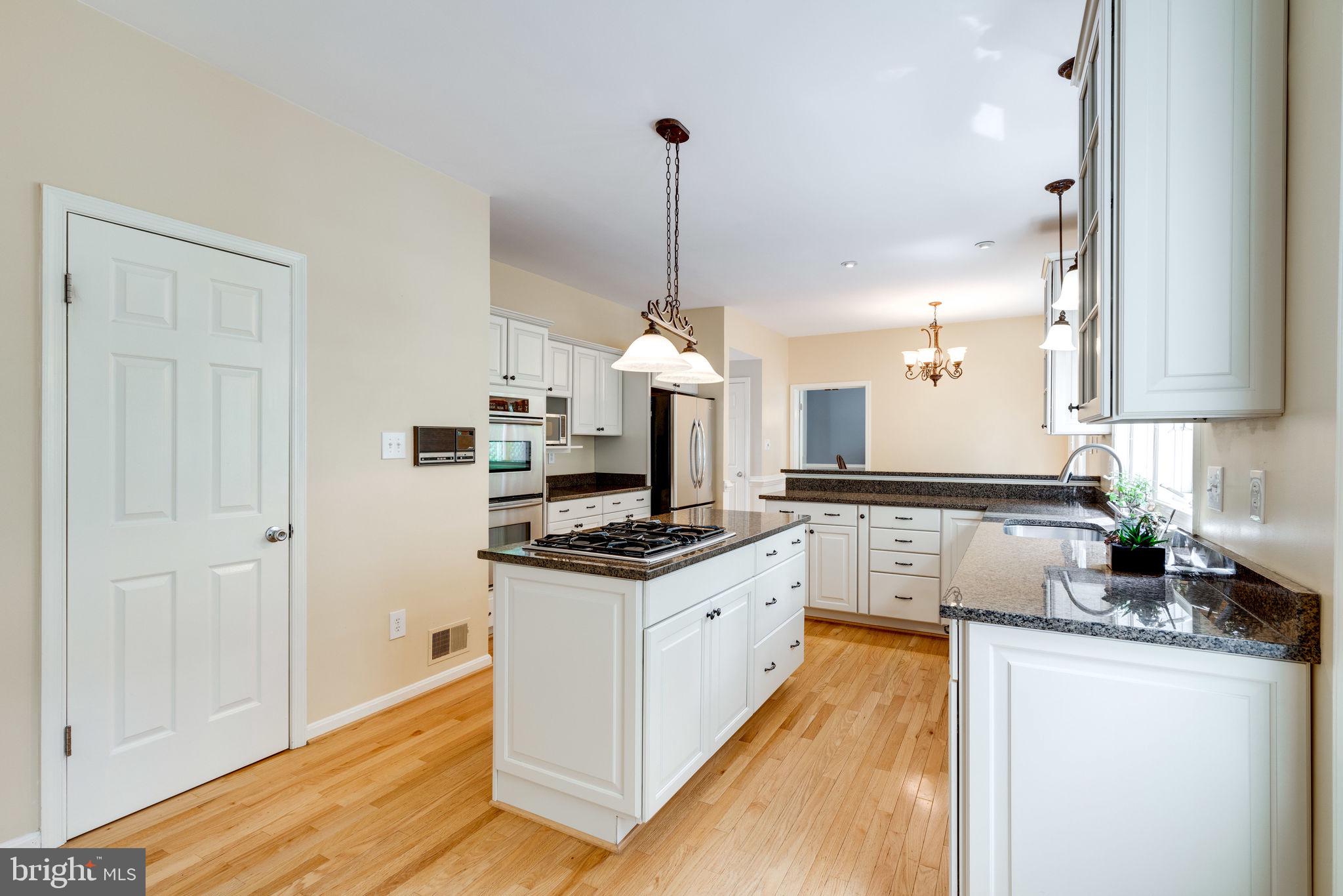 8959 Sycamore Ridge Road Fairfax Station, VA 22039 - Photo 26 of 63 Light and bright!