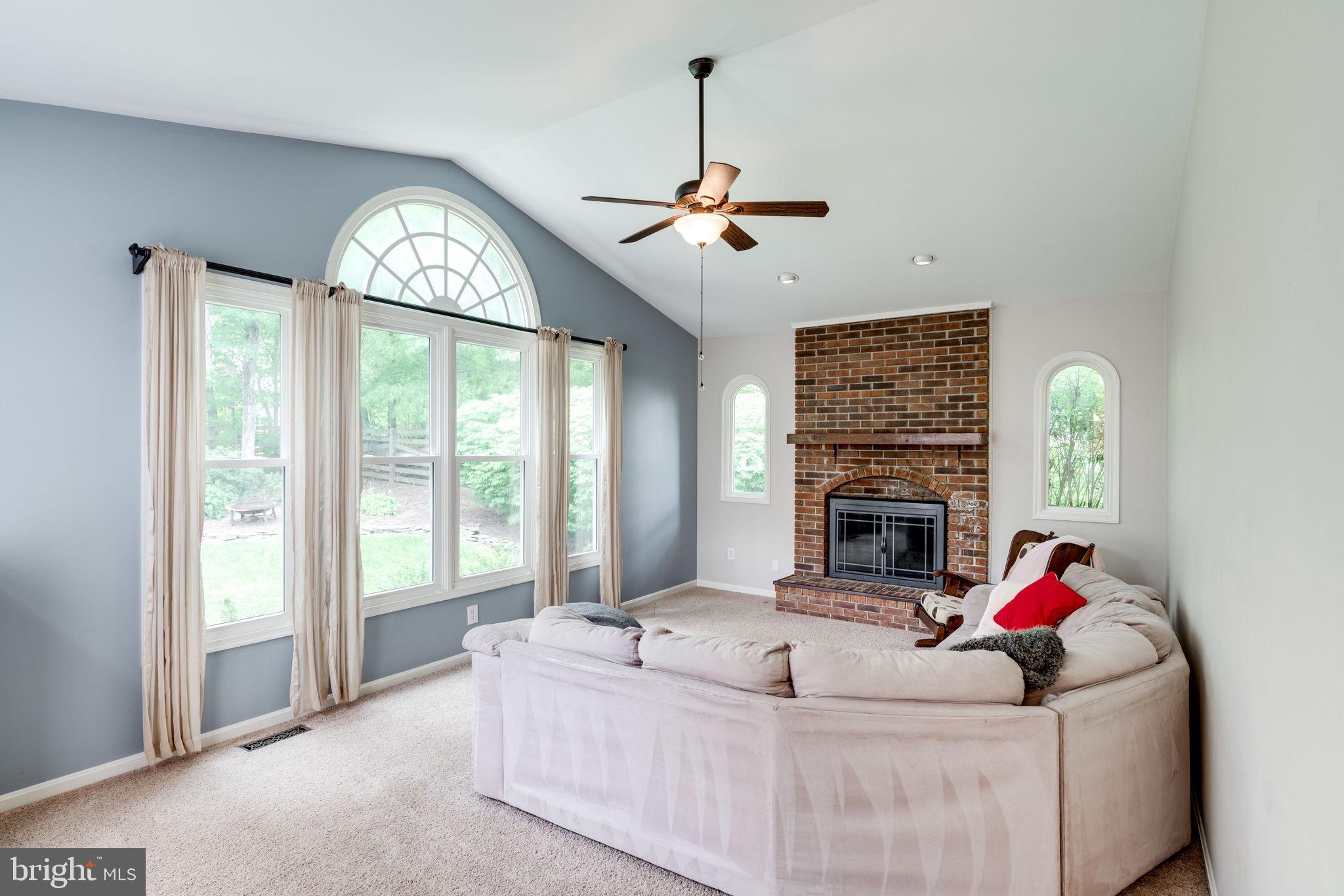 8959 Sycamore Ridge Road Fairfax Station, VA 22039 - Photo 28 of 63 Vaulted ceiling and gas fireplace!