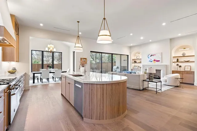 $1,949,000 | 4230 Concho Street, Dallas, TX 75206