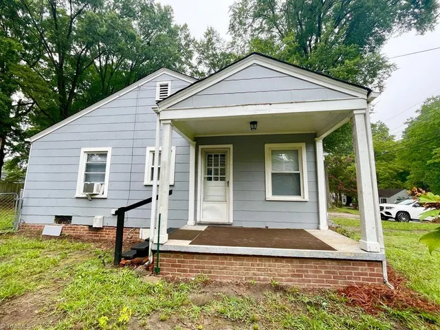 $1,295 | 1020 Portland Street, Greensboro, NC 27403