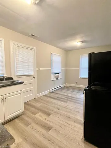 $1,295 | 1020 Portland Street, Greensboro, NC 27403