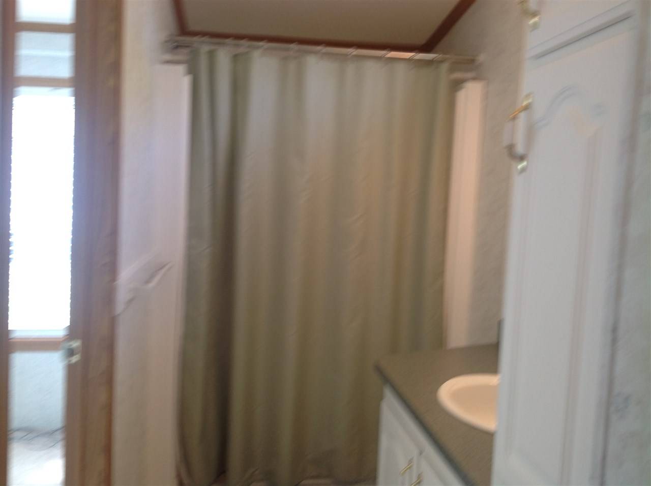 68 Beatrice Road Salem, NH 03079 - Photo 17 of 31 Gallery Image 17