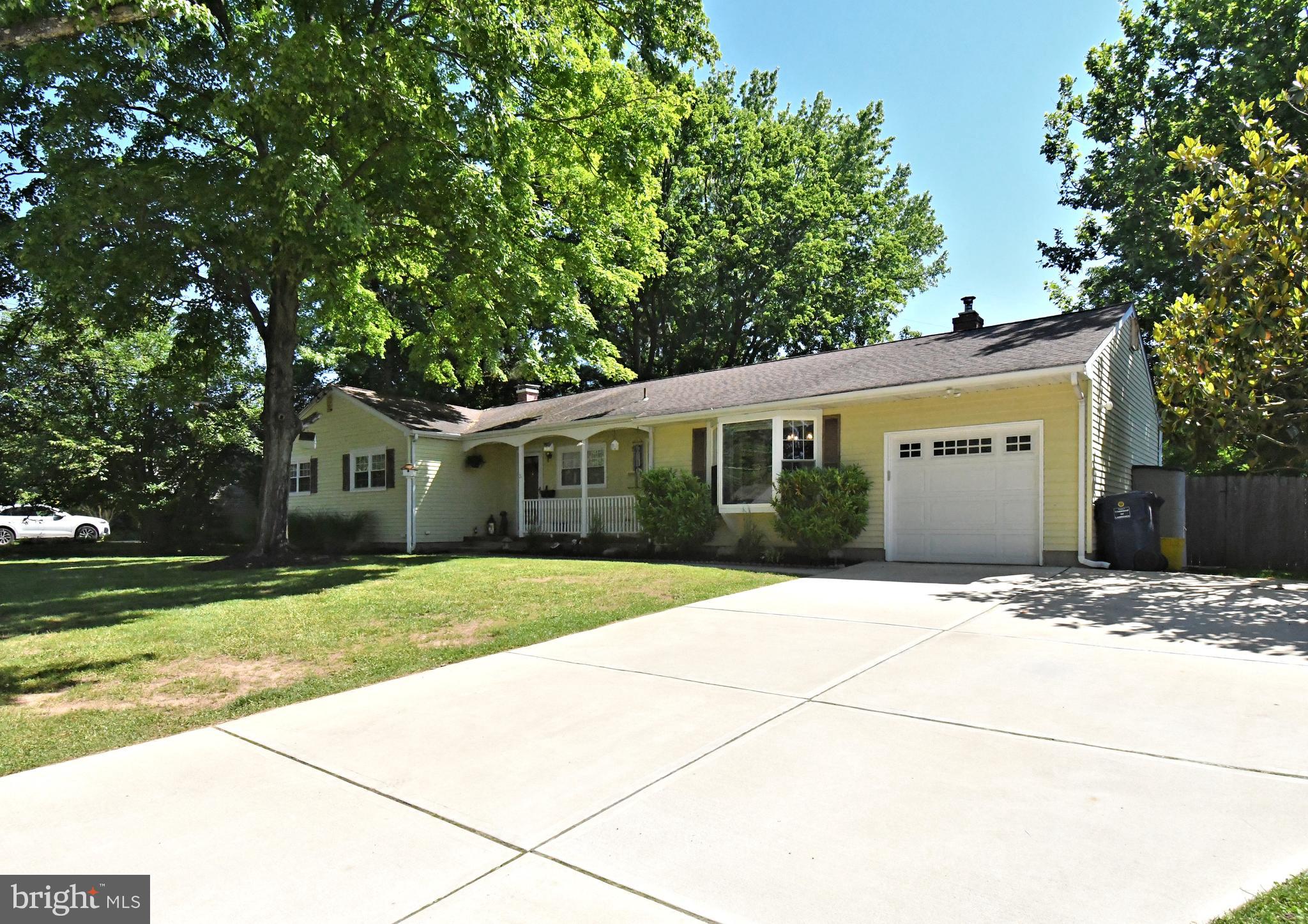 5 Royal Oak Road Lawrence Township, NJ 08648 - Photo 3 of 53