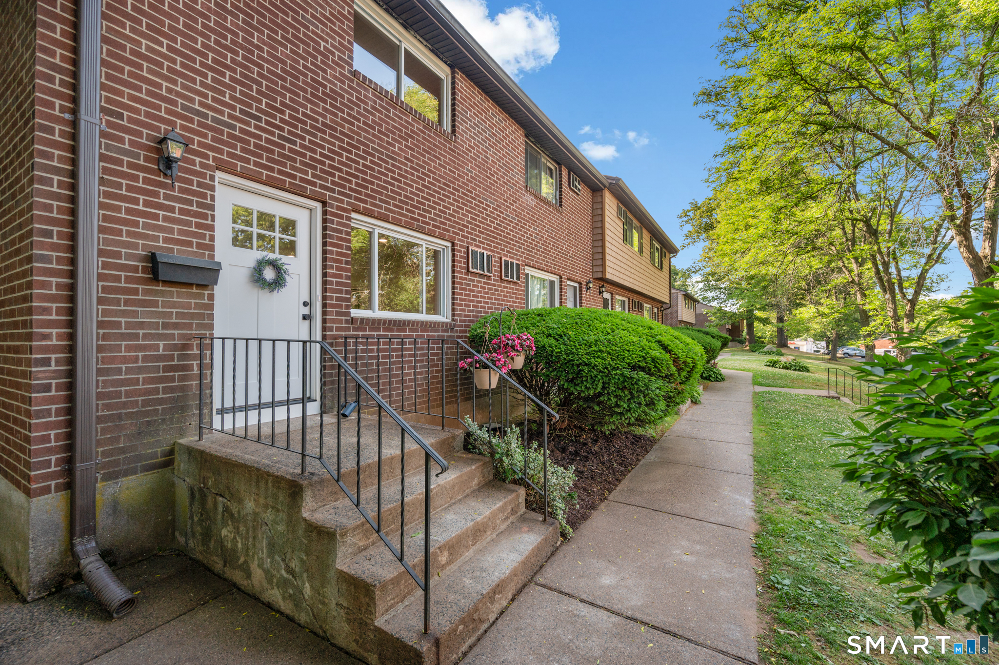 302 Green Road, Unit D Manchester, CT 06042 - Photo 4 of 32