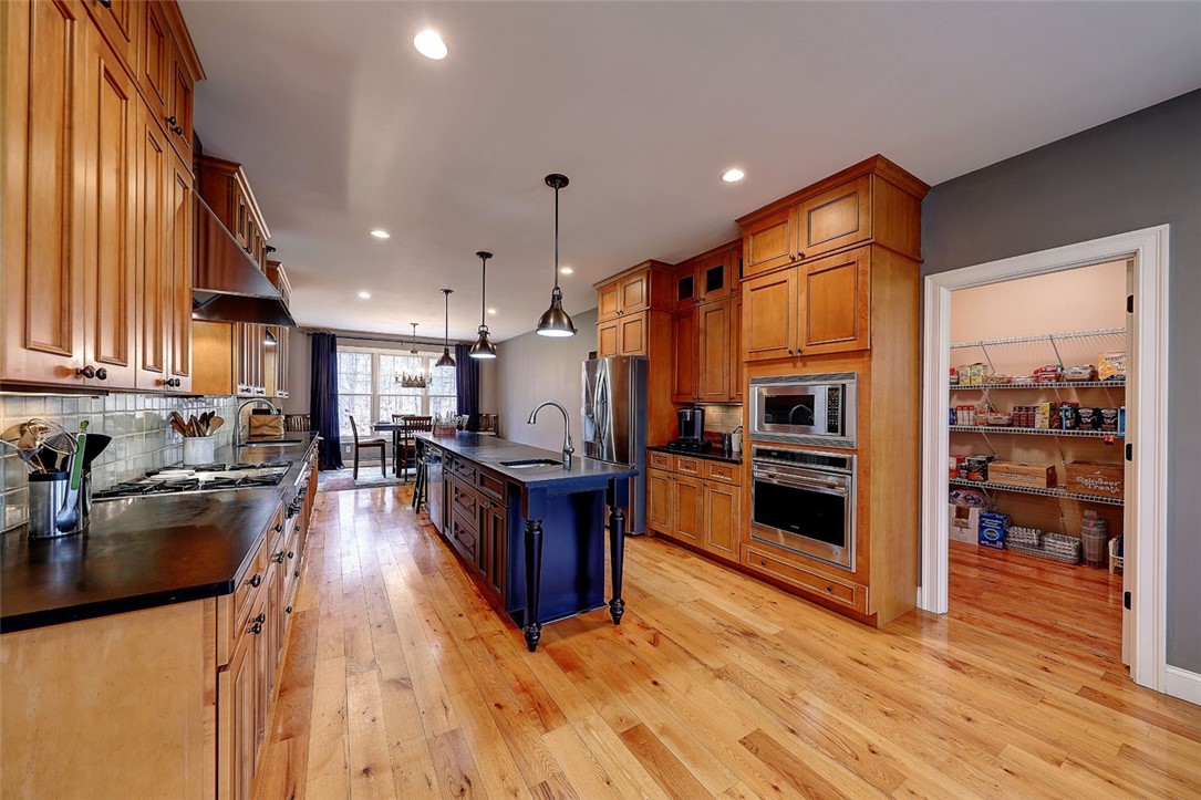 37 Old Mendon Road Cumberland, RI 02864 - Photo 8 of 48 Kitchen