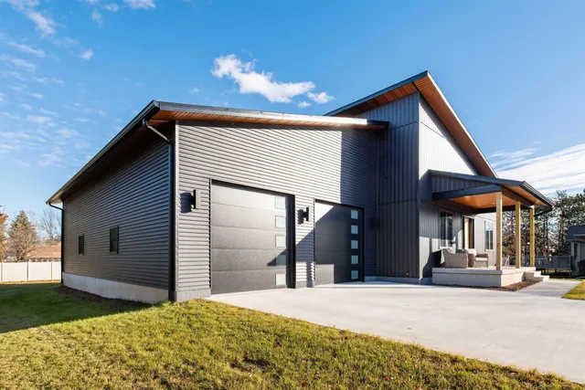 $599,000 | 2120 Tori Lane, Marinette, WI 54143