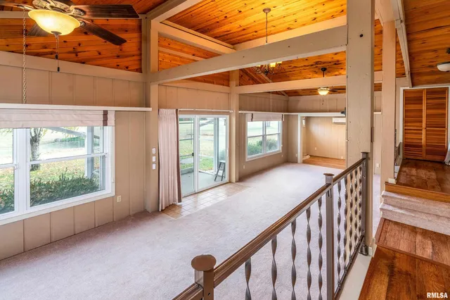 $385,000 | 9784 Highway 127, Murphysboro, IL 62966