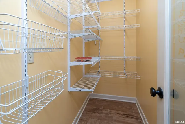 $385,000 | 9784 Highway 127, Murphysboro, IL 62966