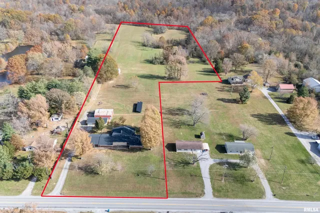 $385,000 | 9784 Highway 127, Murphysboro, IL 62966