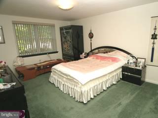 482 Plymouth Road Cheltenham, PA 19038 - Photo 5 of 6 Gallery Image 5