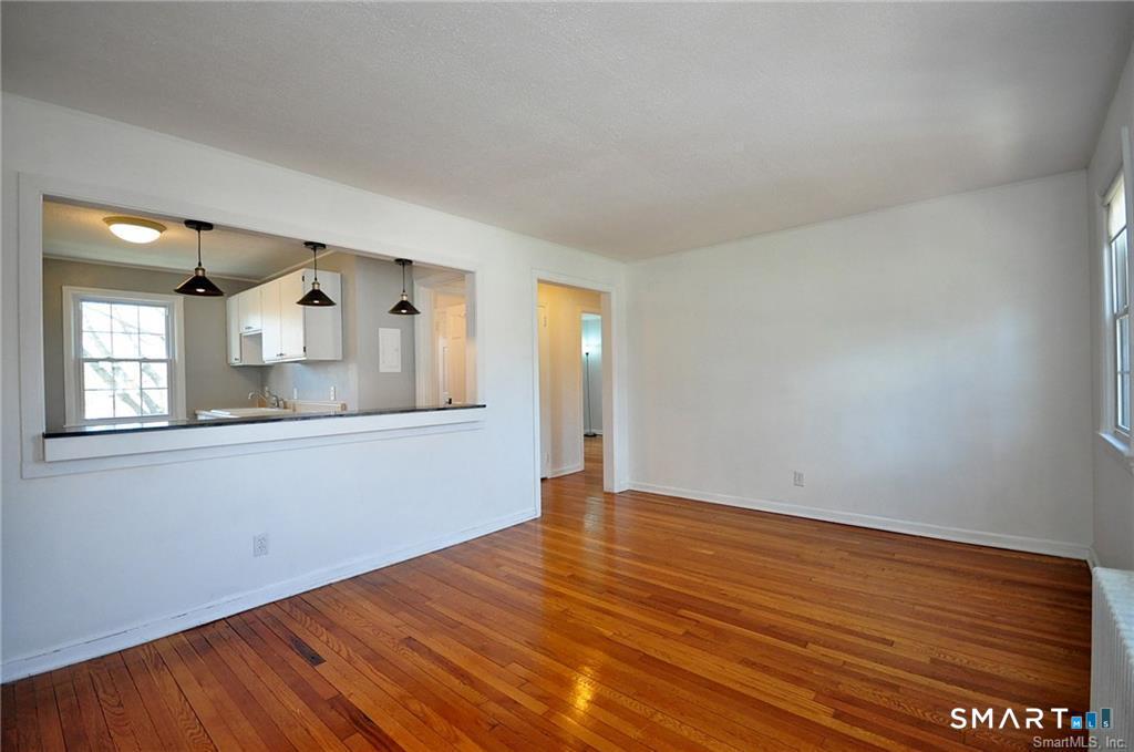 53 Robin Road, Unit B1 West Hartford, CT 06119 - Photo 4 of 17