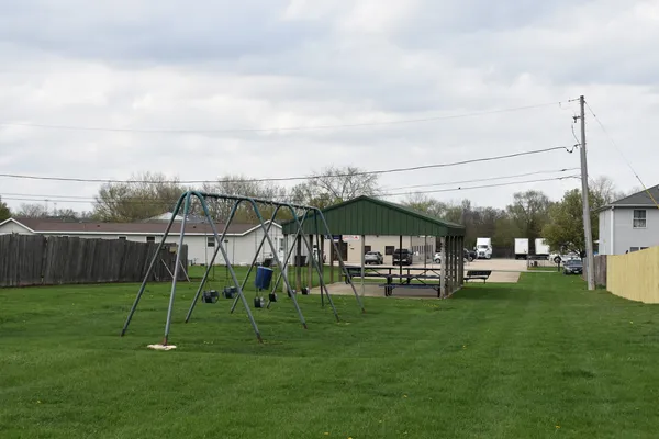 $229,999 | 2520 East Clark Street, Diamond, IL 60416