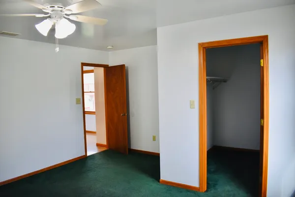 $229,999 | 2520 East Clark Street, Diamond, IL 60416