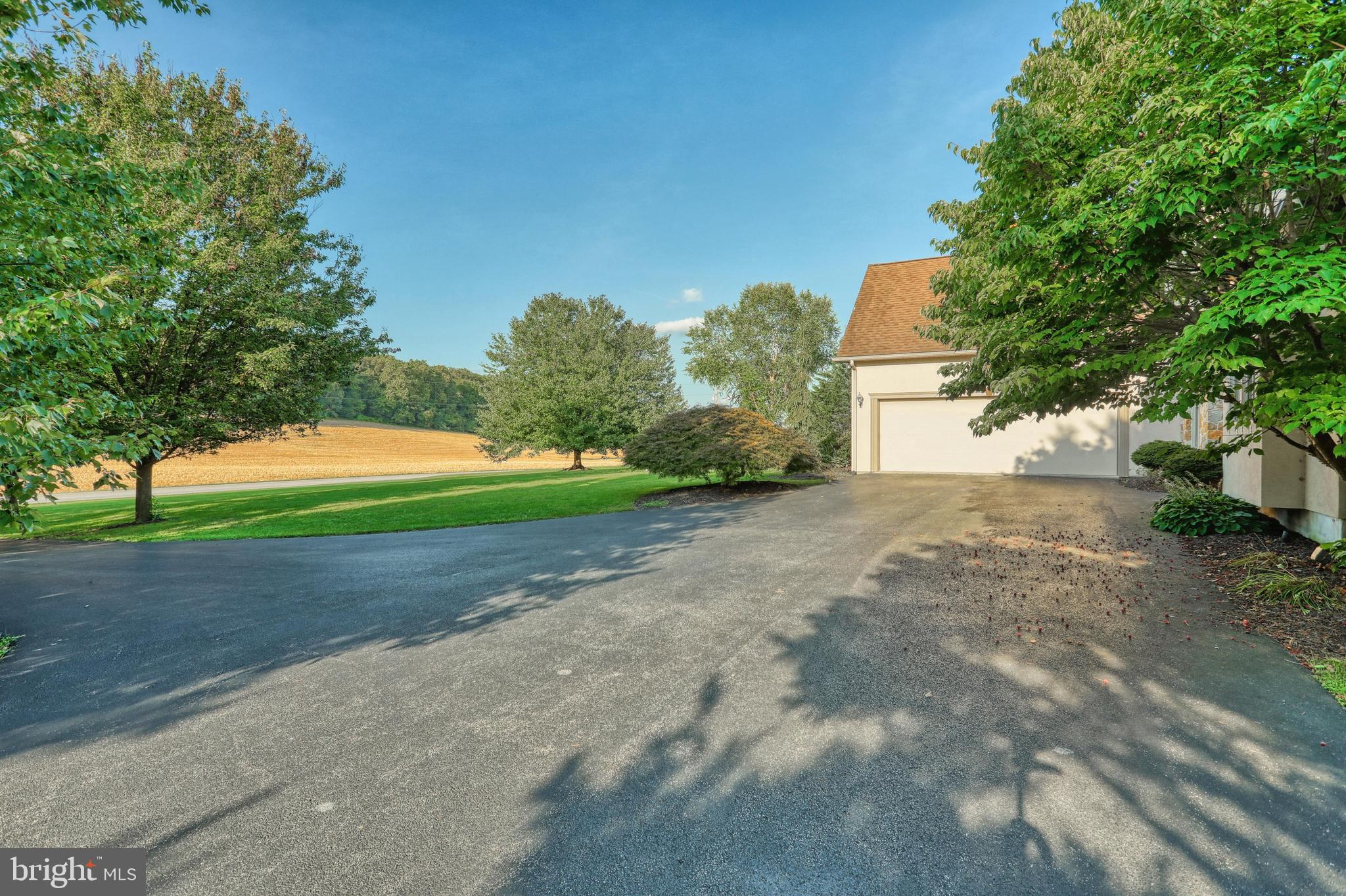 7348 Pigeon Hill Road Spring Grove, PA 17362 - Photo 4 of 67