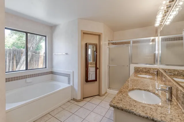 $473,720 | 2536 Barstow Avenue, Clovis, CA 93611