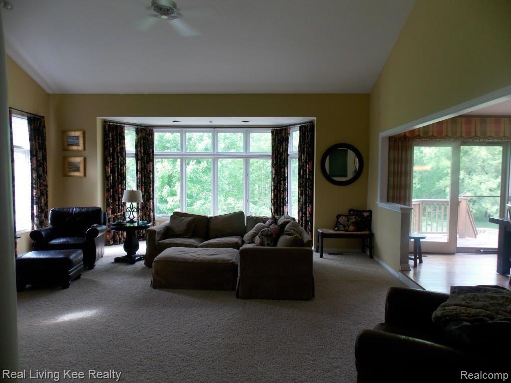 4079 Jacquelynn Court Rochester, MI 48306 - Photo 5 of 33 028.14