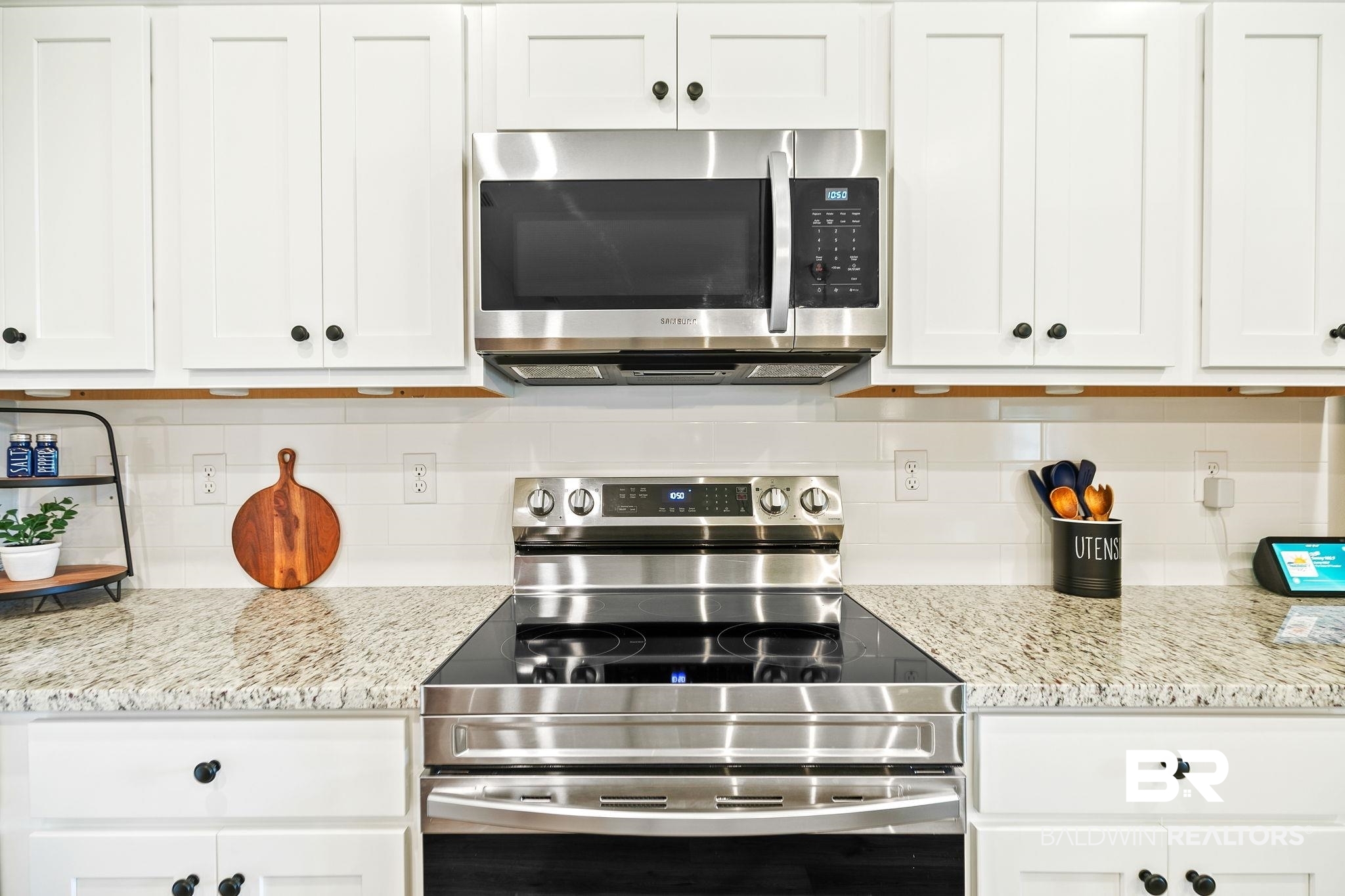 1187 Hayward Loop Foley, AL 36535 - Photo 6 of 65 3x9 Backsplash