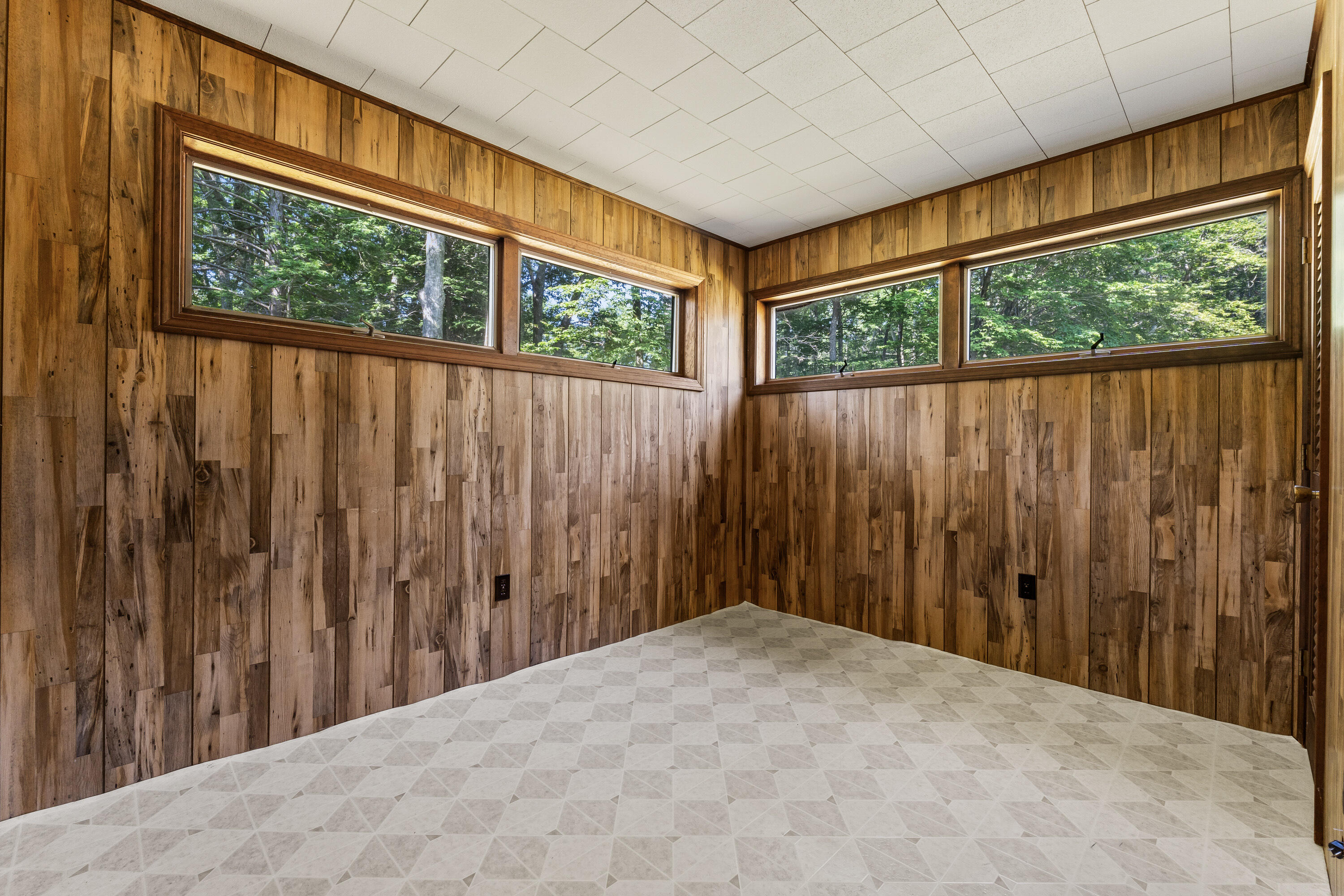 109 Bartlett Road Kittery, ME 03905 - Photo 15 of 35 109 Bartlett Rd_141