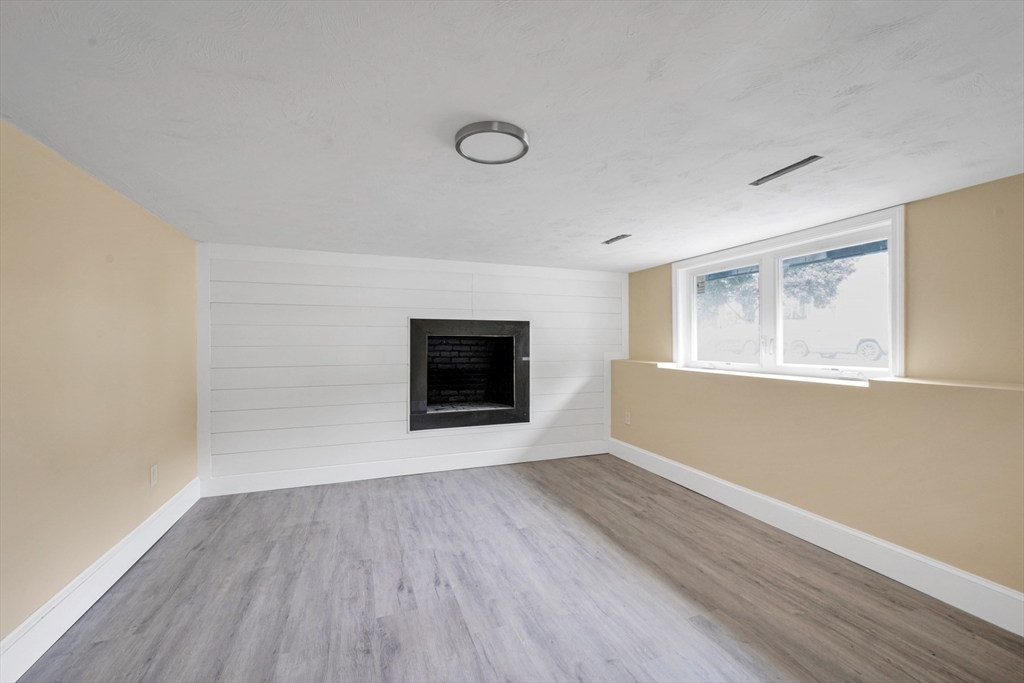 36 Poplar Road Brockton, MA 02301 - Photo 20 of 30