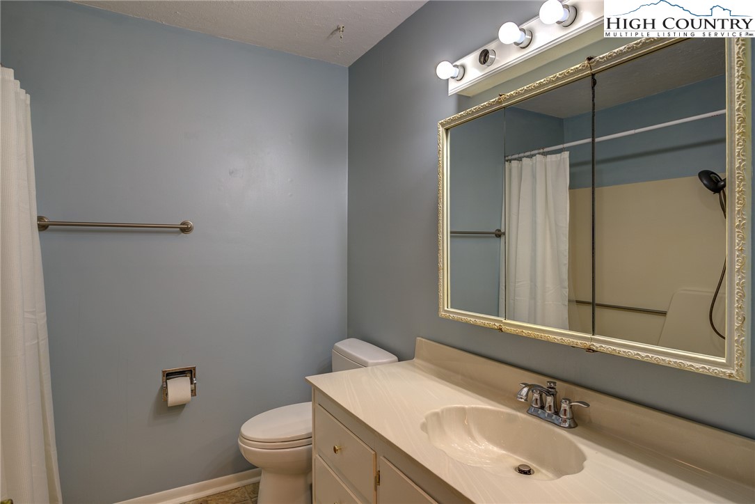 585 Tarleton Circle Boone, NC 28607 - Photo 18 of 33 Gallery Image 18