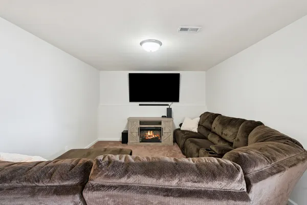 $389,000 | 414 West Meadow Lane, Walcott, IA 52773