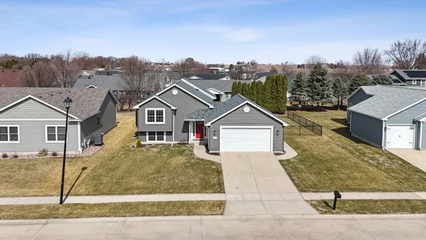 $389,000 | 414 West Meadow Lane, Walcott, IA 52773