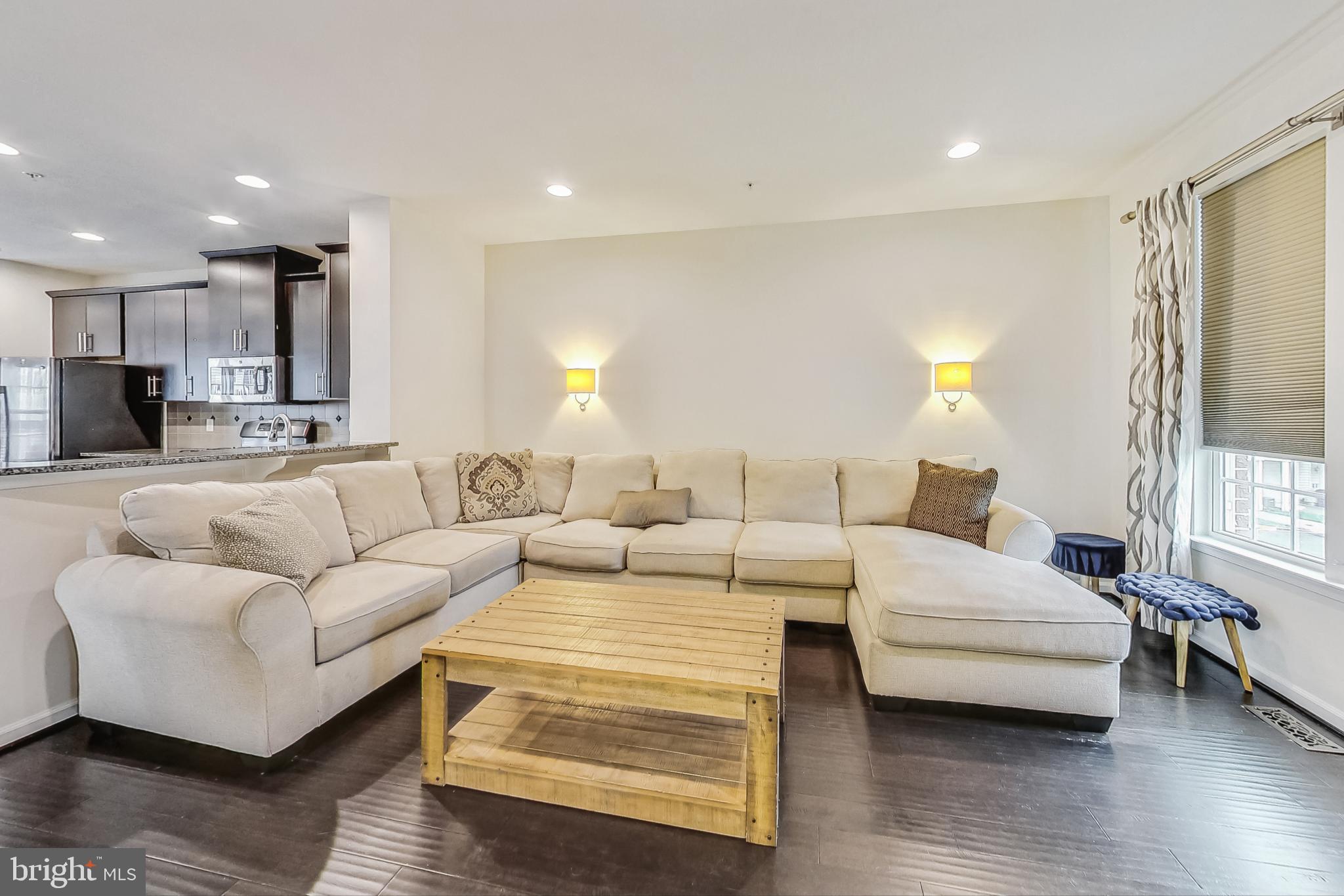 3624 Wright Terrace Washington, DC 20018 - Photo 11 of 45 Expansive open living area
