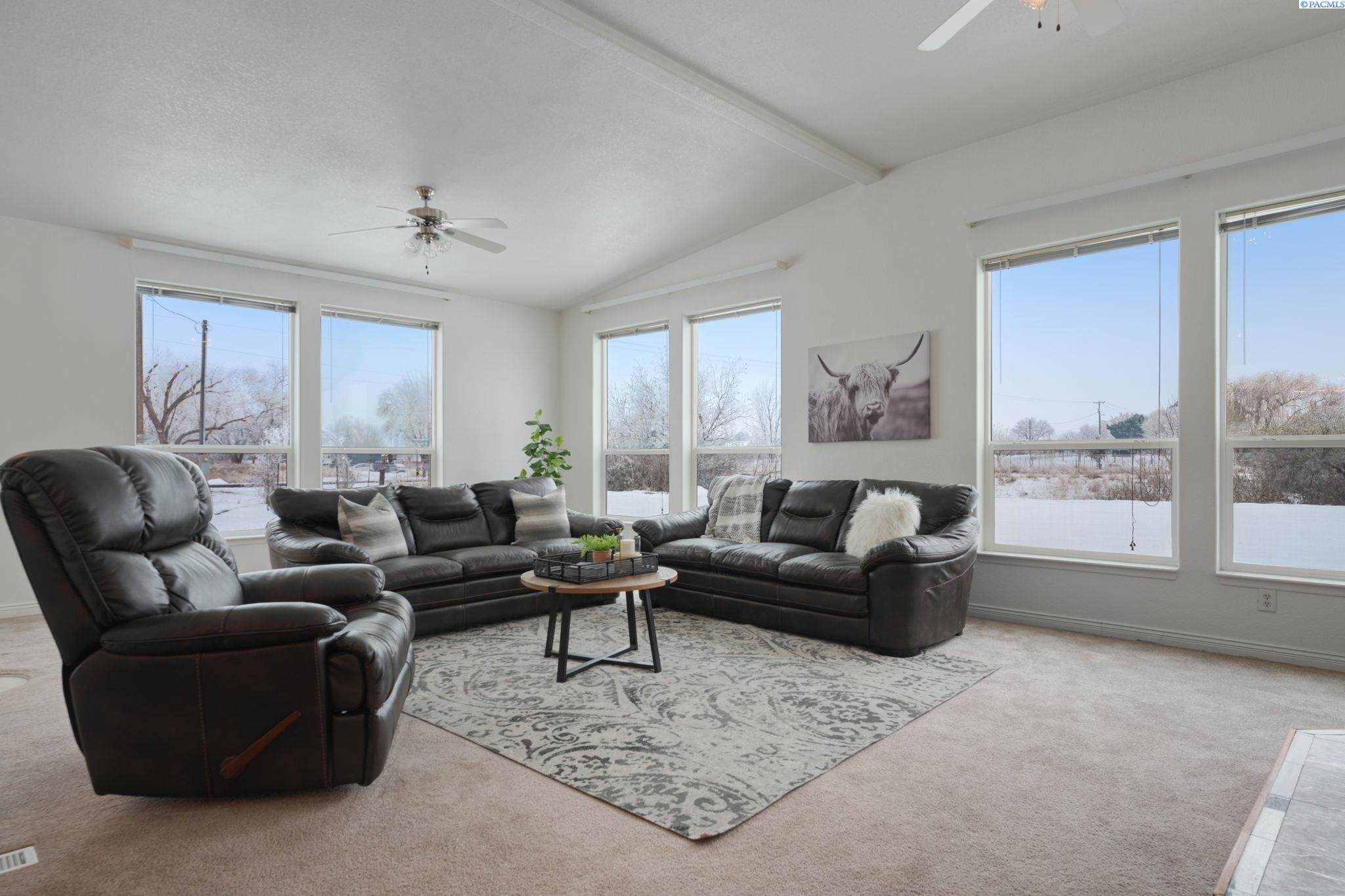 24508 South Finley Road Kennewick, WA 99337 - Photo 13 of 47 Gallery Image 13