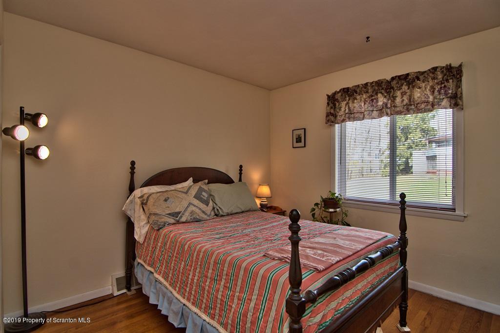 100 Hilltop Road Waverly, PA 18471 - Photo 10 of 29 Gallery Image 10