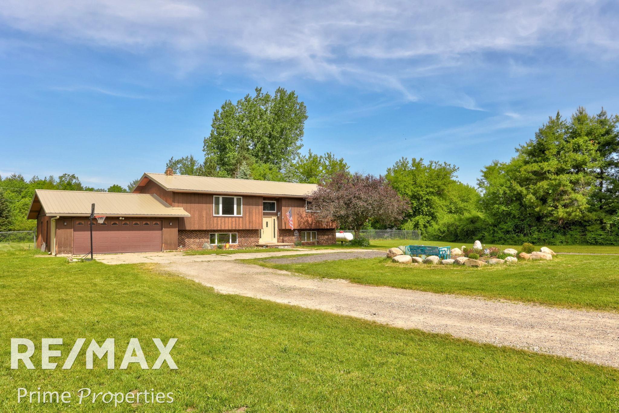 3540 Leix Road Caro, MI 48723 - Photo 4 of 57