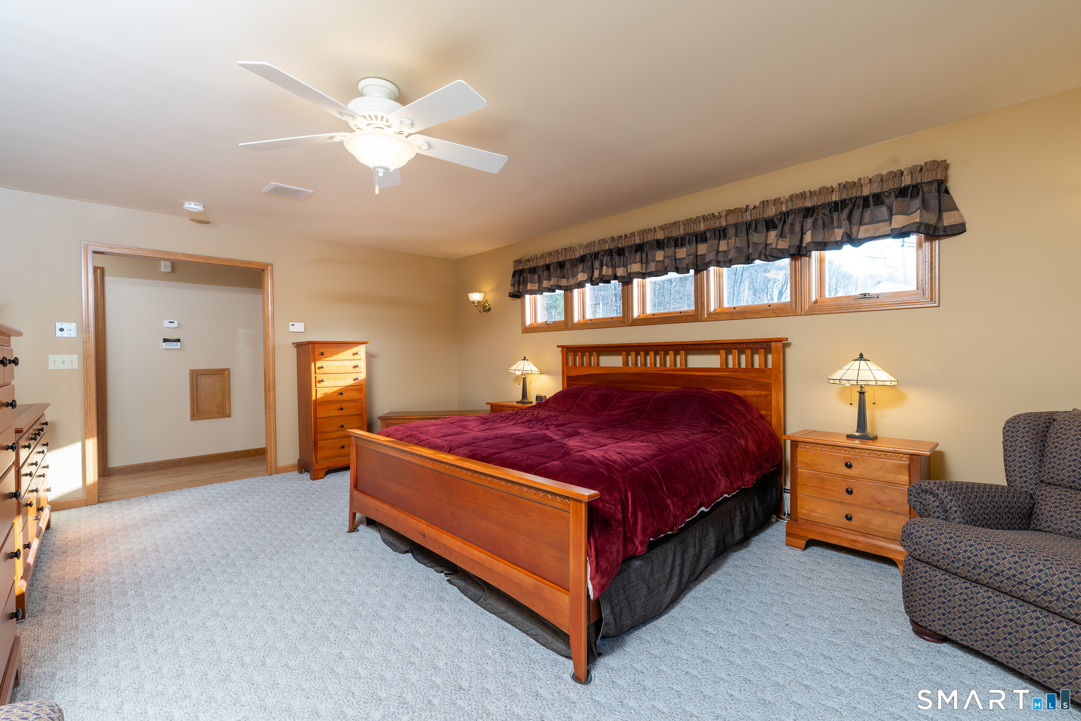 128 Ledge Road Plainville, CT 06062 - Photo 17 of 40