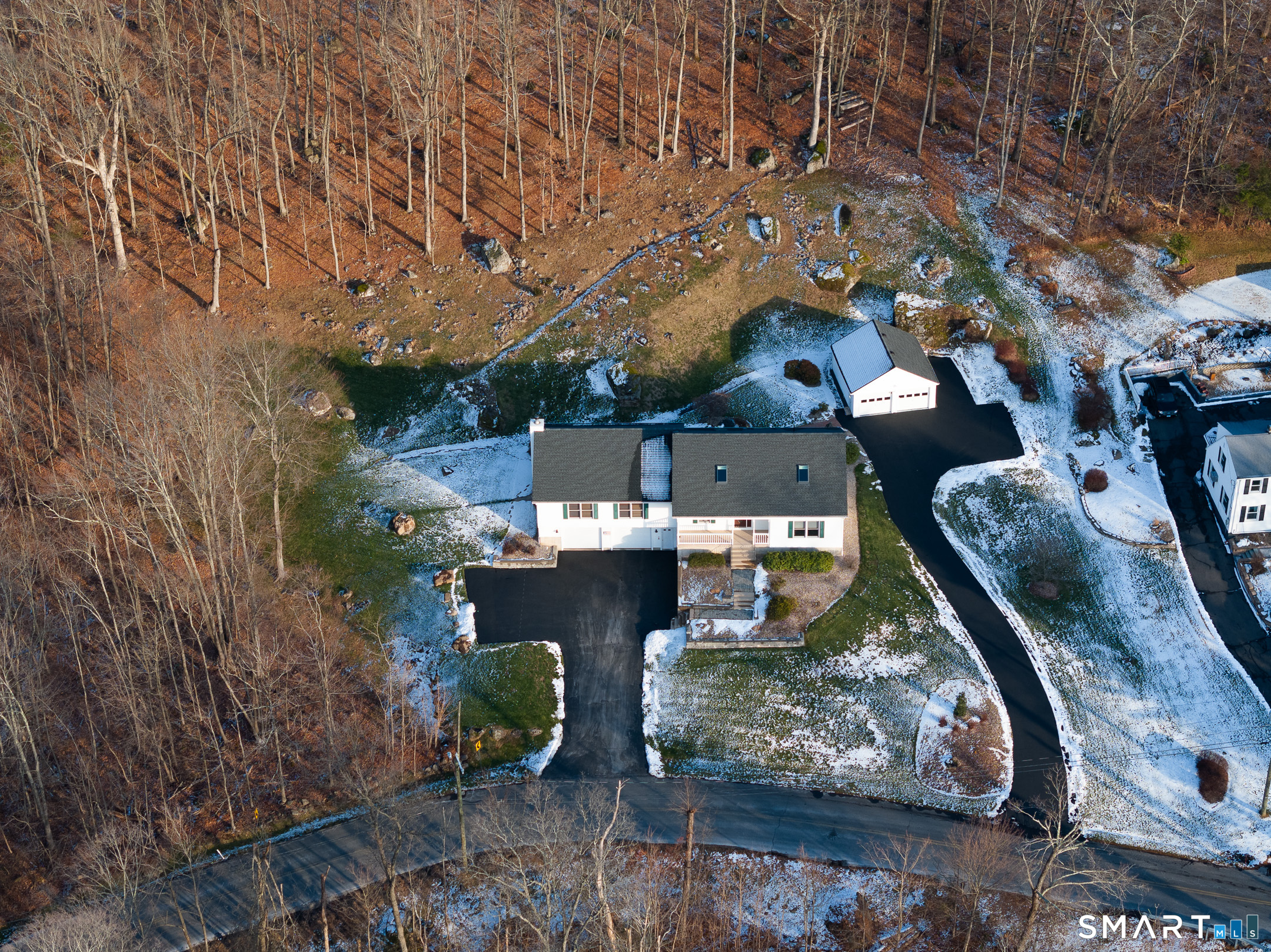 128 Ledge Road Plainville, CT 06062 - Photo 3 of 40